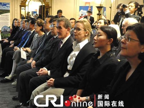 ����Ӣ�İ桶�Ї�ӡ&middot;���׭�̕���ˇ�g(sh��)��Ʒ�����װl(f��)��������e