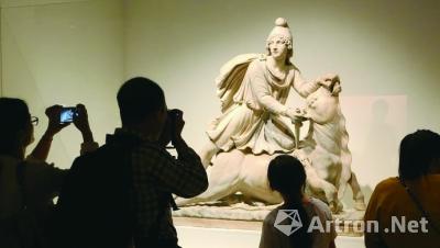 &ldquo;��Ӣ�����^����չ&rdquo;չ�[�F(xi��n)��