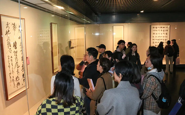 չ�[�F(xi��n)����