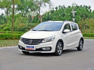 上汽通用五菱 寶駿310 2017款 1.5L 自動(dòng)時(shí)尚型