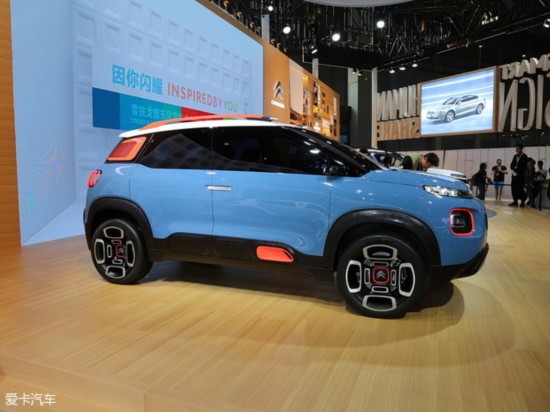 ѩ�F��(�M(j��n)��)2017��C-Aircross