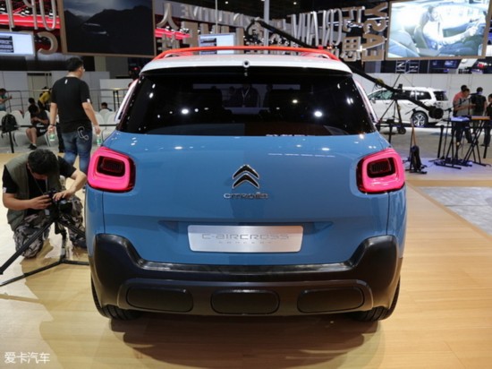 ѩ�F��(�M(j��n)��)2017��C-Aircross