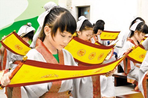 �˽̰��(gu��)�W(xu��)�̲İl(f��)�Л](m��i)�И�(bi��o)��(zh��n)��ֻ�W(xu��)����ԇ���D��