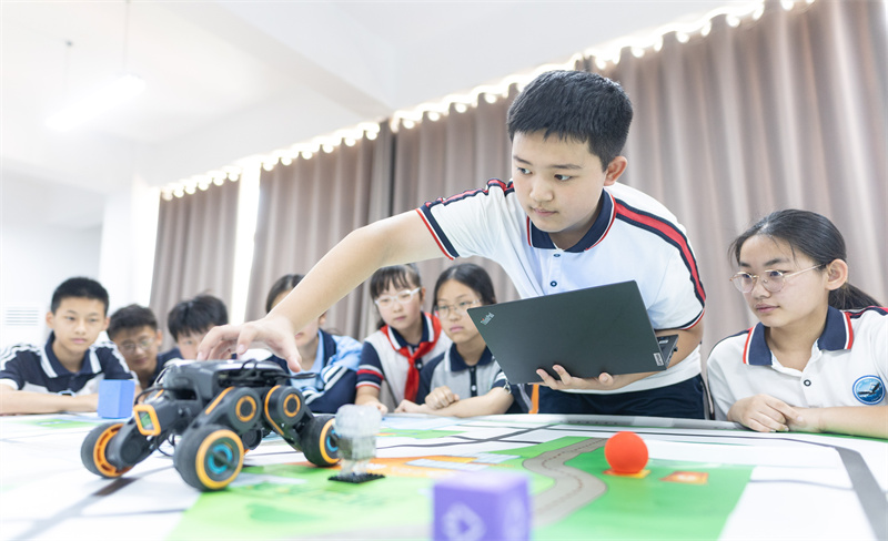 7��12������ɽ�|ʡ�R�ʵ�ʮ�ЌW���W�������M��݆ʽ�C���{(di��o)ԇ��