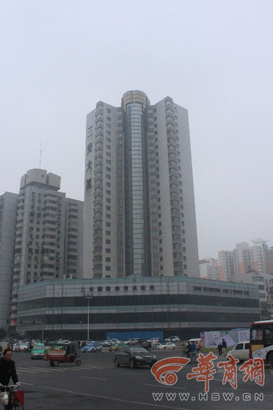 12��ľ���^����11��15����λ�������и��^(q��)�ĭh(hu��n)���������Ľ��k������e��ʮ������Ʋ����δ����ԭַ�����½���һ�����̘I(y��)���k������Ԣ���Ƶ�ȹ��ܞ�һ�w�C���w�Ŀ��