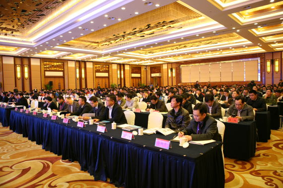 2015�Ї�����Դ��܇�ƏV��(y��ng)�ø߷�Փ��