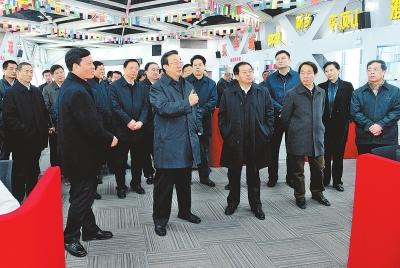 ����ï�x��հ��ʡ�I���{�����ݺ��ո۽�(j��ng)���C�ό��^(q��)