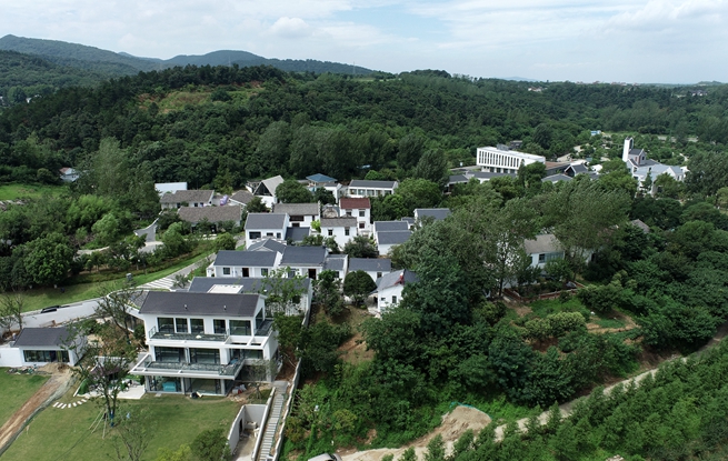 ��ɽ�Gˮ��ӳ�µ���ҠI���޴������L���󹩈D