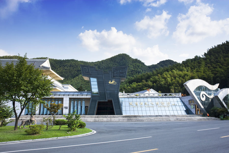 ���գ�������ɽ���ơ�