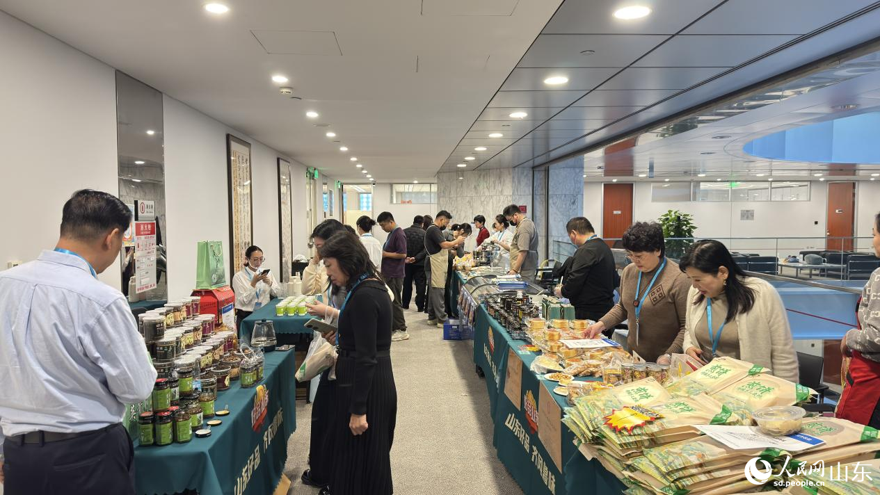 ���(d��ng)�F(xi��n)��(ch��ng)������W(w��ng) �f��(r��n)�ɔz