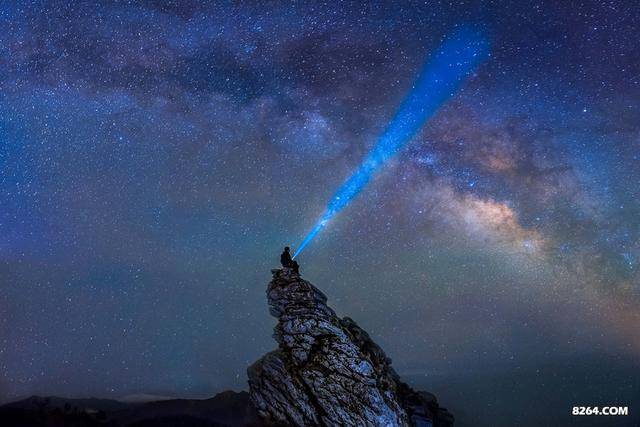 �Ї��zӰ���f(xi��)�����T�������b�������ľ�ɫ