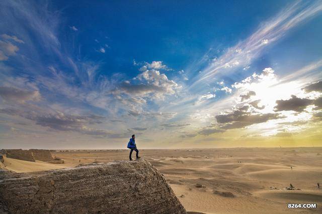 �Ї��zӰ���f(xi��)�����T�������b�������ľ�ɫ