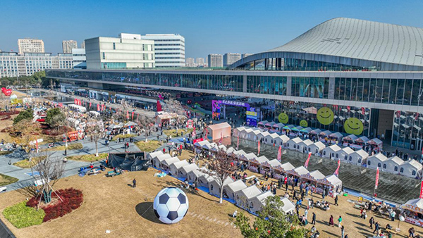 ���Kζ��ʢ���ھ������L���Ļ������e����