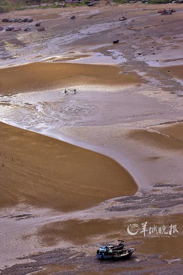 ��ɫ��ɳ������ӑ����Ů�˂�����ȥ��ͬ�S��(d��ng)����ĳ��(g��)����