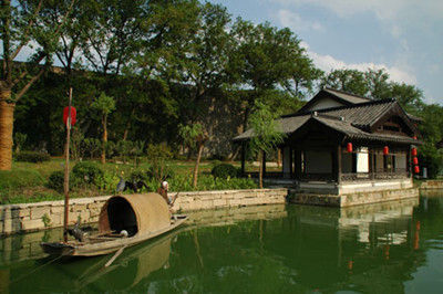 �������~��