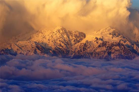 ѩɽ�ƺ��Ľ^���L(f��ng)�} ���������_(d��)�ɾ���ţ��ɽ