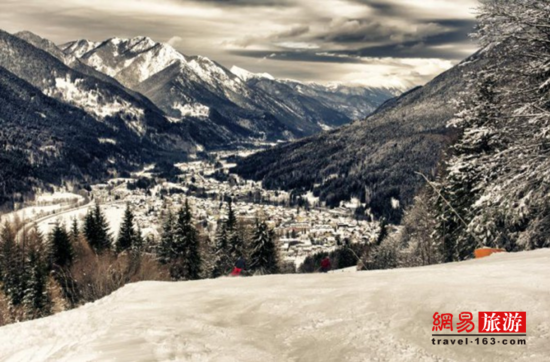 10��&ldquo;�ٔ�(sh��)��&rdquo;���������л�ѩ�ٵ�