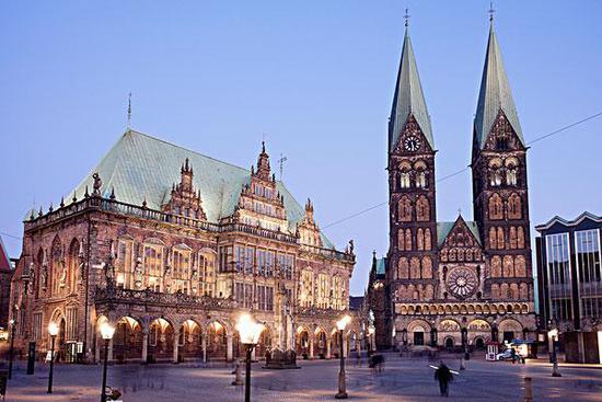 ���ξ����@�N�L�U��Ů��ǧ�f�eȥ��10���ط�