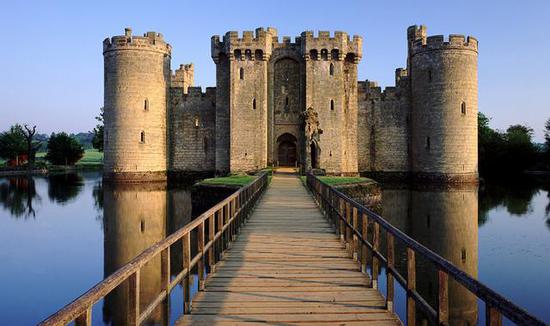 ���ξ����@�N�L�U��Ů��ǧ�f�eȥ��10���ط�