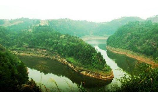 �Ĵ�ʡһ���h���˿ڳ�100�f�����u��&ldquo;����֮�l(xi��ng)&rdquo;��