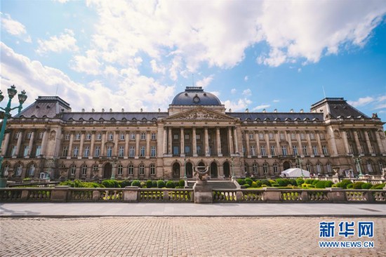 �����H����9�������r���mӭ�������_�ż�