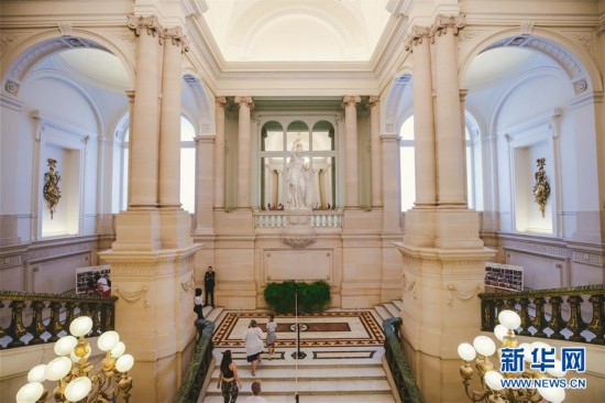 �����H����6�������r���mӭ�������_�ż�