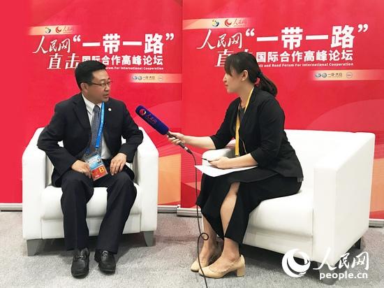 �����ÿ��Ï���܊��������һ��һ·������ͨ�ĝ�����